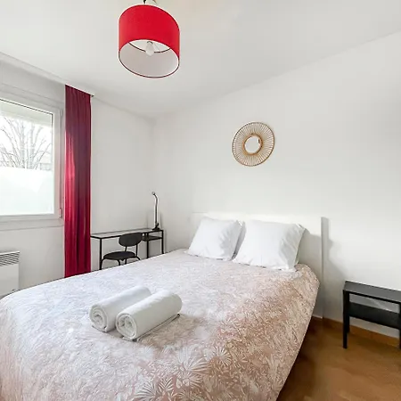Apartman La Foret, T3 Design, Parking, Face A La Gare *