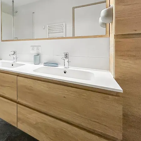 La Foret, T3 Design, Parking, Face A La Gare