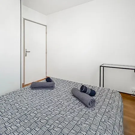 La Foret, Parking, Jardin, Proche De La Gare Apartamento