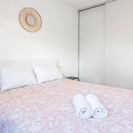 Apartamento La Forêt, T3 Design, Parking, Face à La Gare *