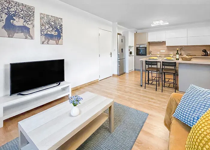 Apartment La Foret, Parking, Jardin, Proche De La Gare *