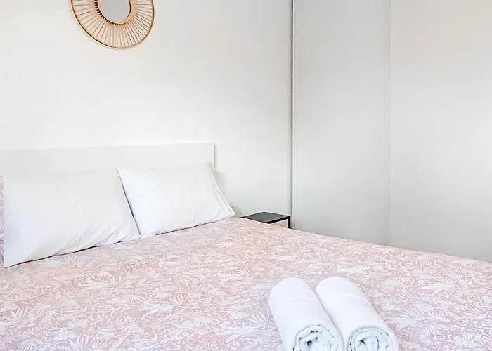 Apartment La Foret, Parking, Jardin, Proche De La Gare *