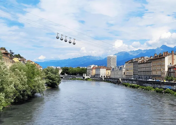 La Foret, Parking, Jardin, Proche De La Gare Apartment *